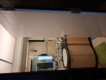 Attached Bathroom in 3 BHK Apartment at Grand Paradise, Pali Hill – for Sale