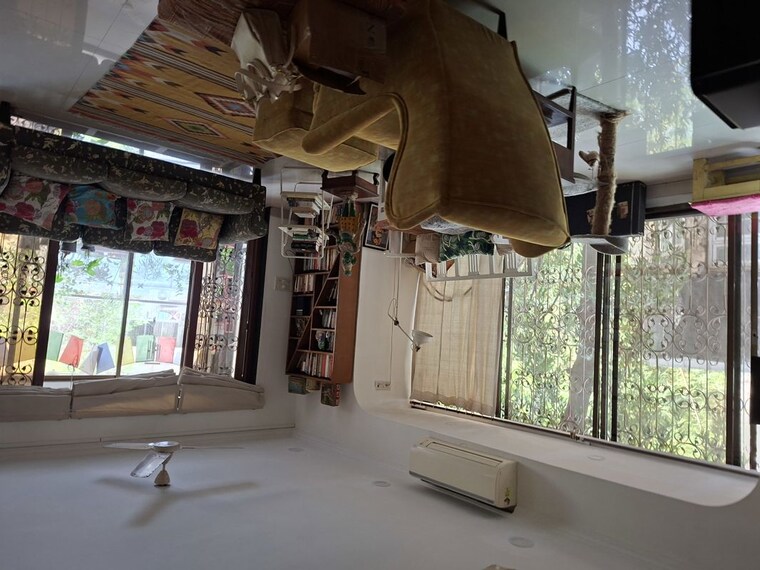 Living Room, grand-paradise 3 Bedroom 1400 Sq.Ft. Apartment In Pali Hill Mumbai 9738512