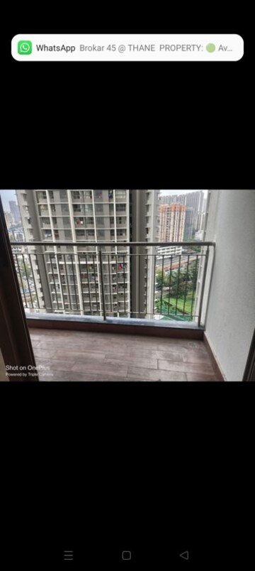 Room in 2 BHK Apartment at Kalpataru Paramount, Kapur Bawdi – for Sale