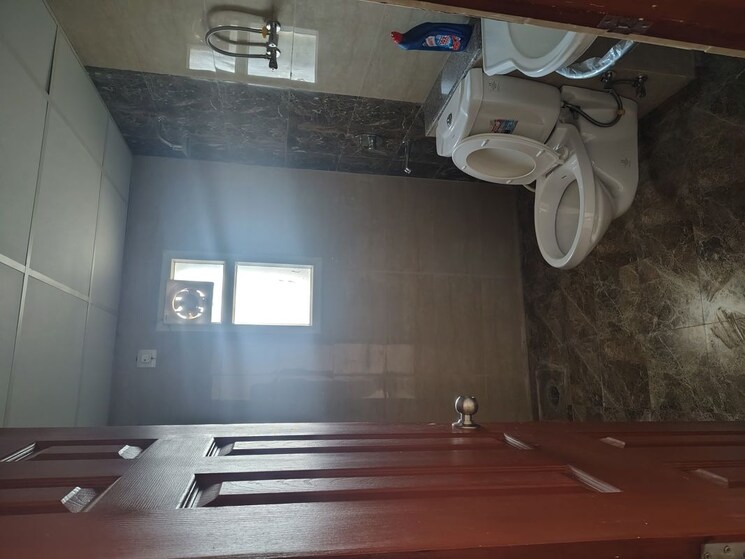 Bathroom, purvanchal-royal-city 3 Bedroom 1815 Sq.Ft. Apartment In Chi V Greater Noida Greater Noida 9912123
