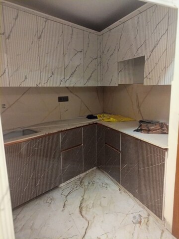 Kitchen in 3 BHK Builder Floor at Sector 73 – for Sale