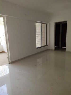 Room in 2 BHK Apartment at Nisarg Hill Crest, Ravet – for Rent