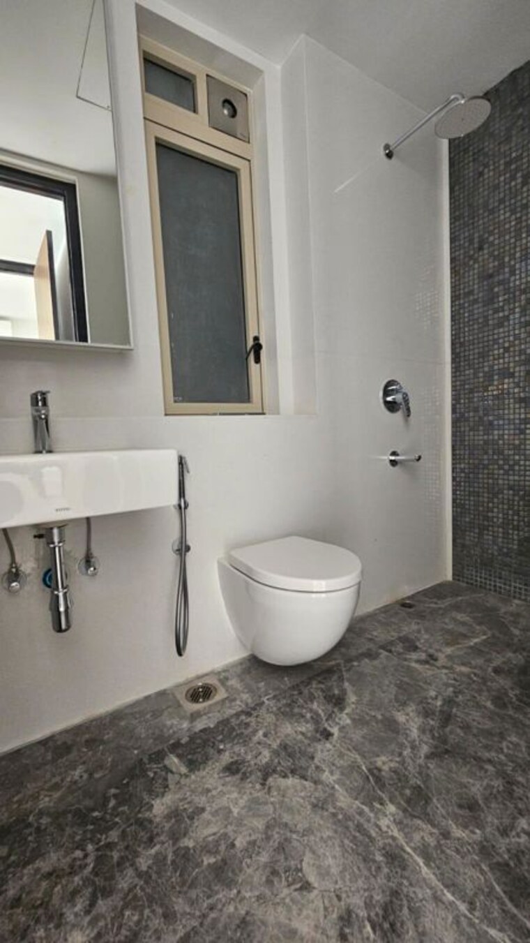 Bathroom, lodha-the-park 2 Bedroom 1433 Sq.Ft. Apartment In Worli Mumbai 9912132