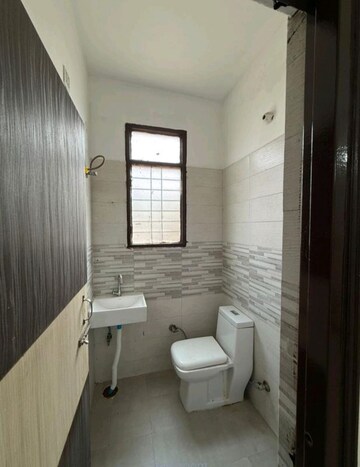 Bathroom in 3 BHK Builder Floor at Pir Machalla – for Sale