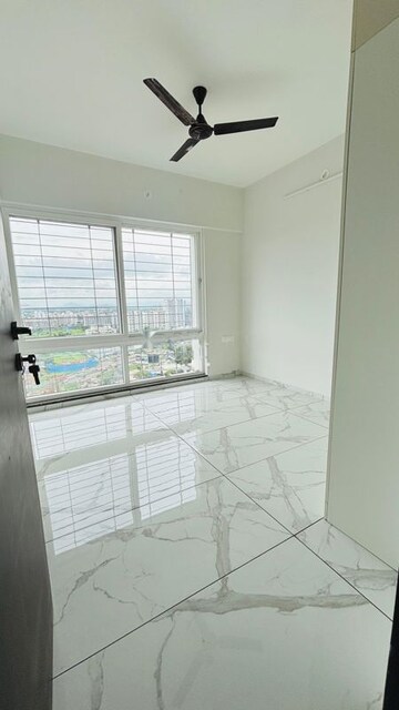 Room in 3 BHK Apartment at Rahul Downtown, Punawale – for Rent