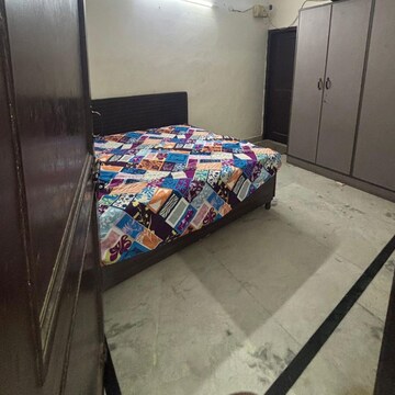 Bedroom in 2 BHK Builder Floor at RWA Residential Society Sector 46, Jharsa – for Rent