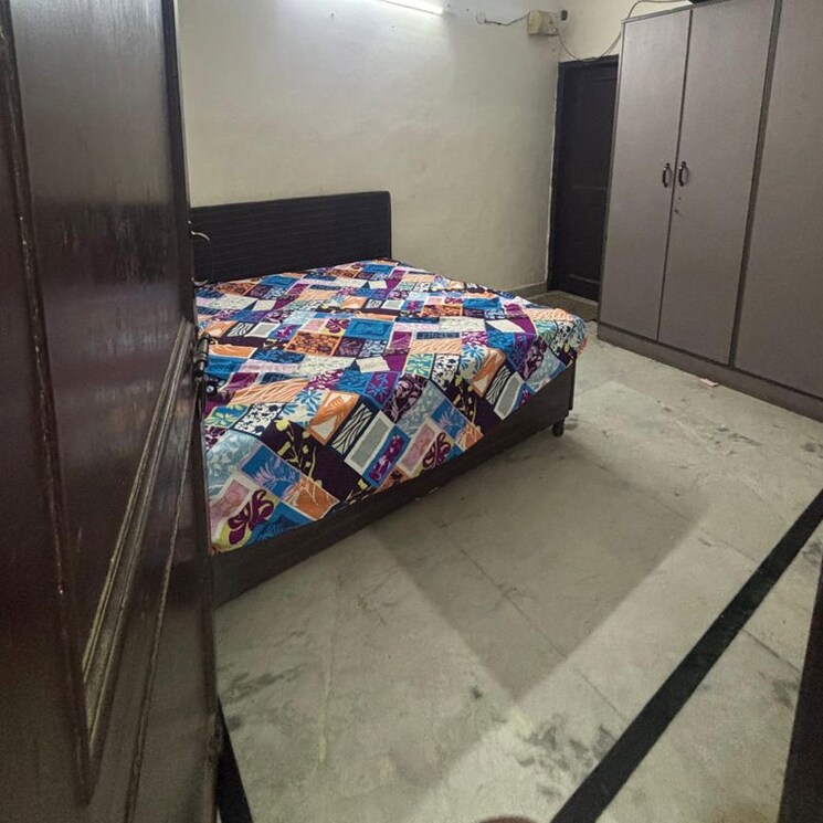 Bedroom, rwa-residential-society-sector-46 2 Bedroom 250 Sq.Yd. Builder Floor In Jharsa Gurgaon 9912204