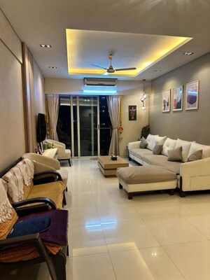 Living Room in 4 BHK Apartment at Sheth Vasant Lawns, Laxmi Nagar – for Sale