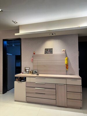 Kitchen in 4 BHK Apartment at Sheth Vasant Lawns, Laxmi Nagar – for Sale