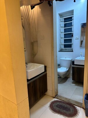 Bathroom in 4 BHK Apartment at Sheth Vasant Lawns, Laxmi Nagar – for Sale