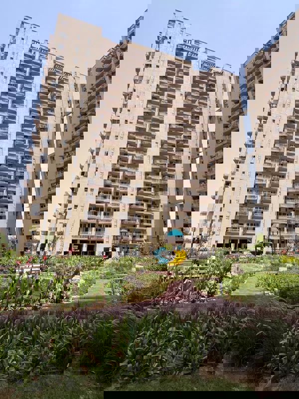 3 BHK + Servant Room 1845 Sq.Ft. Apartment in Silverglades The Melia