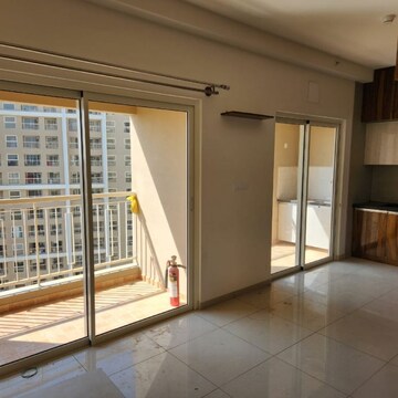 Room in 2 BHK Apartment at Sobha Dream Gardens, Kannur – for Rent