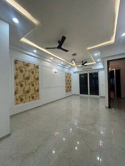 3 BHK + Extra Room Apartment For Rent in Smart World Orchard