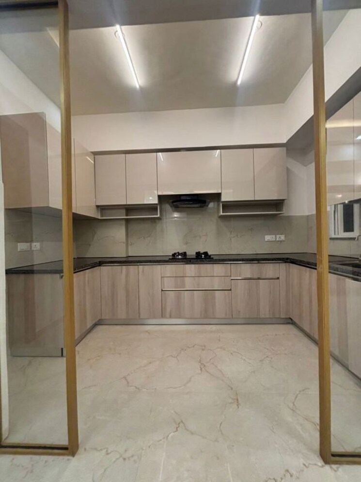 Kitchen, smart-world-orchard 3 Bedroom 1680 Sq.Ft. Apartment In Sector 61 Gurgaon 9912255