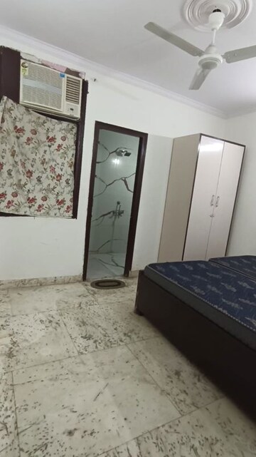 Room in 1 BHK Builder Floor at Malviya Nagar – for Rent