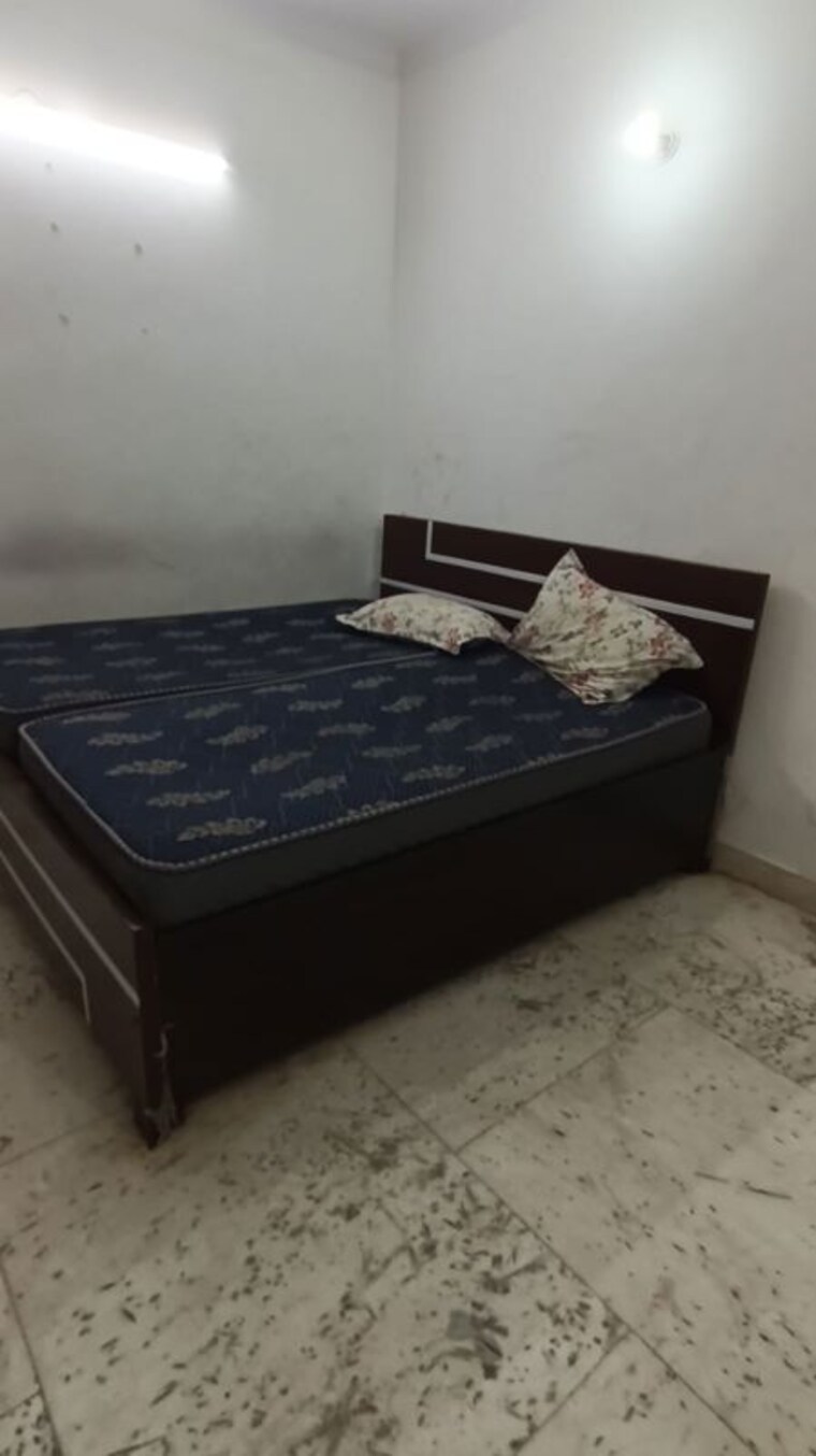 Bedroom, malviya nagar 1 Bedroom 500 Sq.Ft. Builder Floor In Malviya Nagar Delhi 9912260