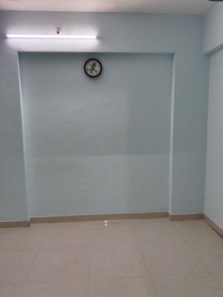 Living Room, ratan-apartment-chs-ltd 1 Bedroom 400 Sq.Ft. Apartment In Dadar West Mumbai 9912198