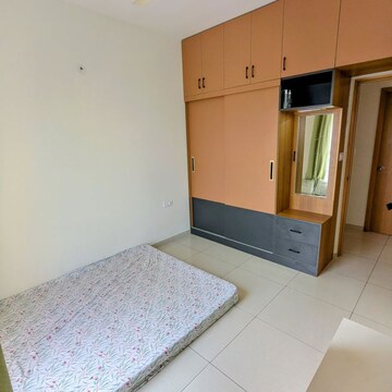 Room in 2 BHK Apartment at Sobha Dream Gardens, Kannur – for Rent