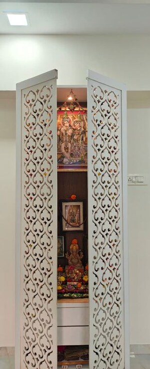  1 BHK Apartment at Hiranandani Estate Queens, Ghodbunder Road – for Sale