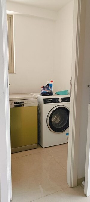 Master Bedroom in 3 BHK Apartment at Hiranandani Estate, Ghodbunder Road – for Rent