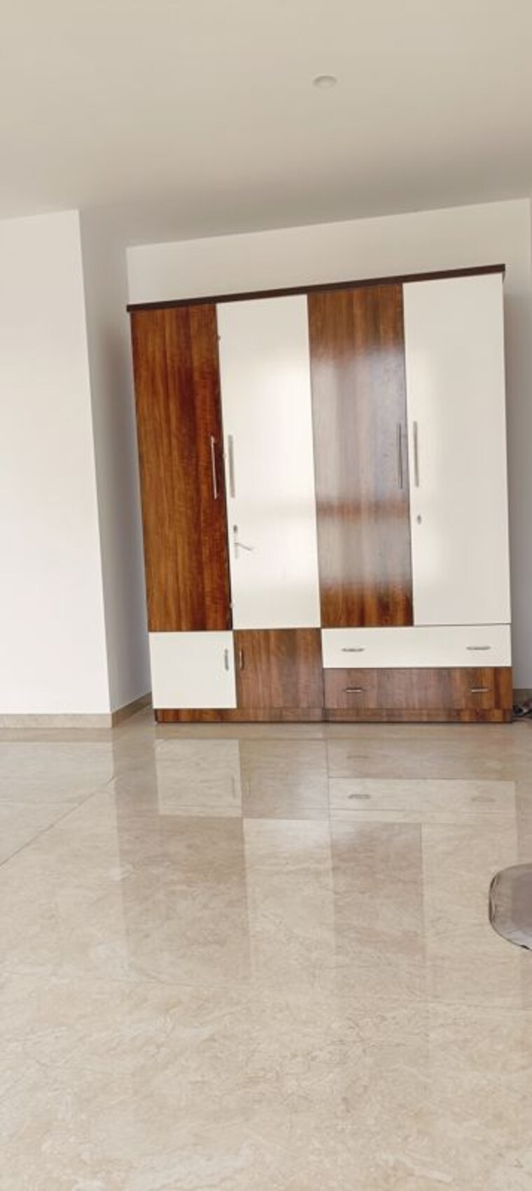 Room, hiranandani-estate 3 Bedroom 1900 Sq.Ft. Apartment In Ghodbunder Road Thane 9912330