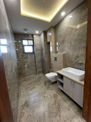 Building Lobby in 3 BHK Builder Floor at Fidato Honour Homes, Sector 89 – for Sale