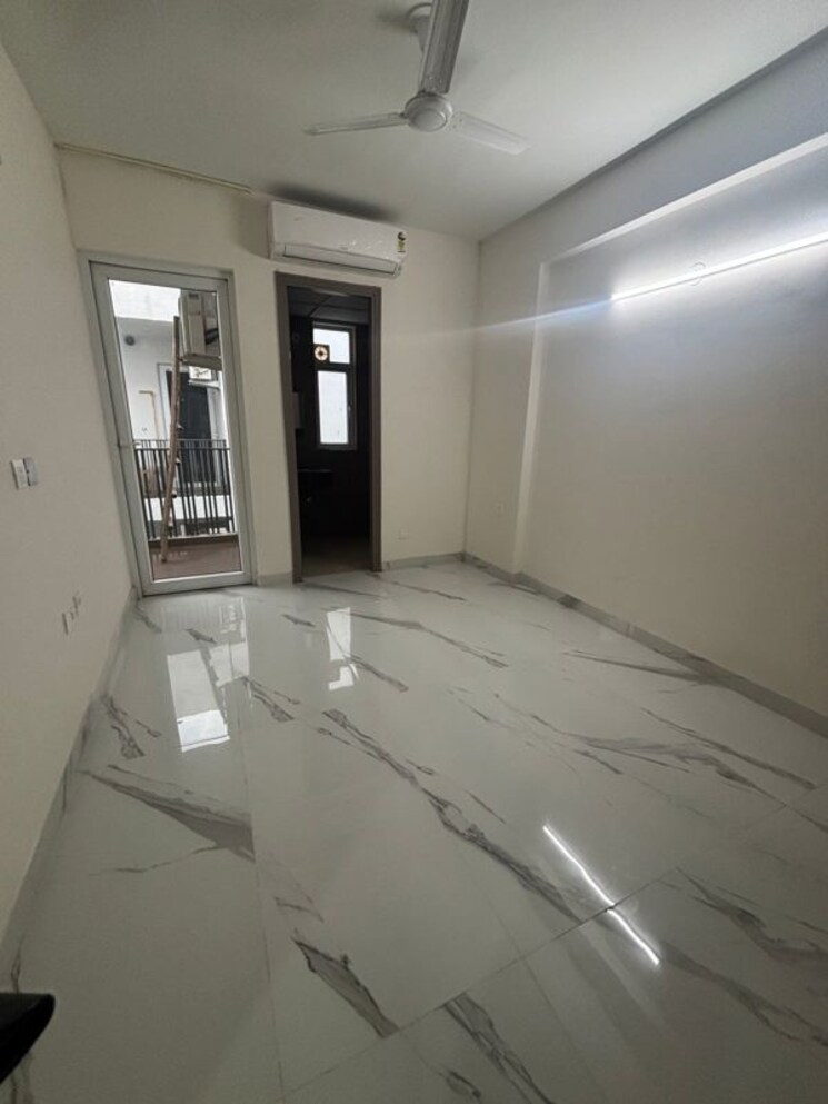 Room, emaar-palm-gardens 3 Bedroom 1900 Sq.Ft. Builder Floor In Sector 83 Gurgaon 9912300