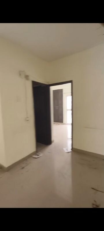 Room in 3.5 BHK Apartment at SCC Sapphire, Raj Nagar Extension – for Sale