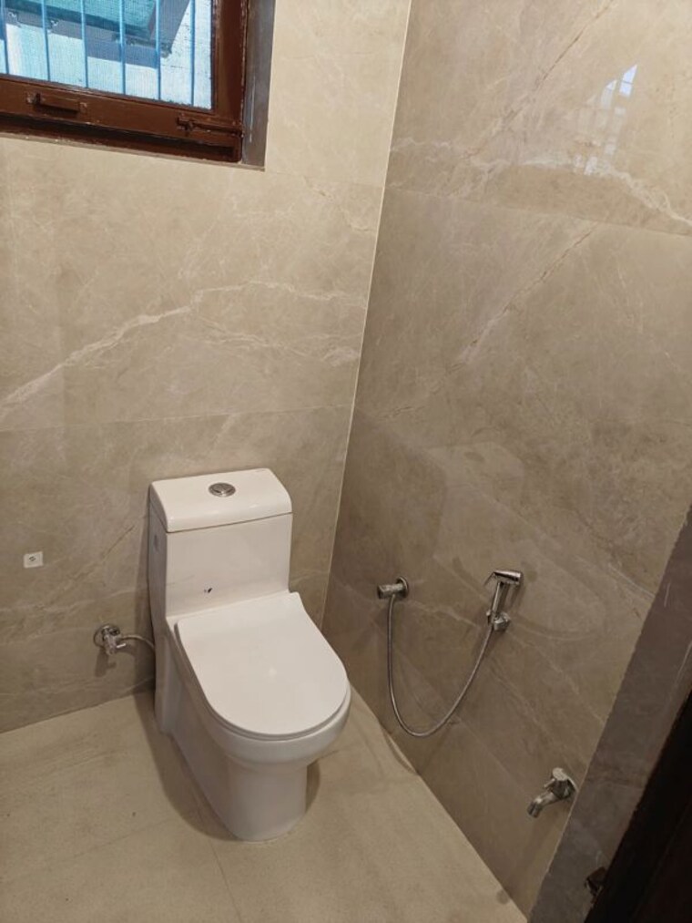 Bathroom, rajendra nagar 2 Bedroom 1500 Sq.Ft. Independent House In Rajendra Nagar Dehradun 9912359