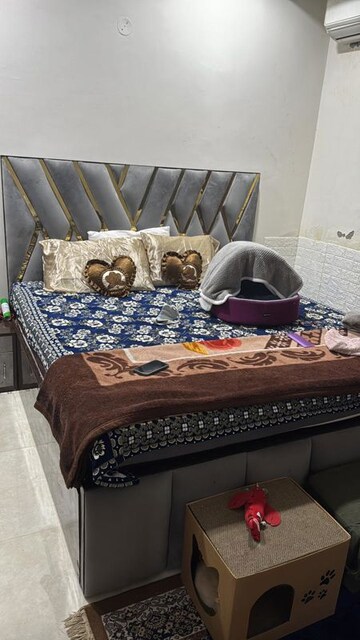 Bedroom in 3 BHK Apartment at BPTP Discovery Park, Sector 80 – for Rent