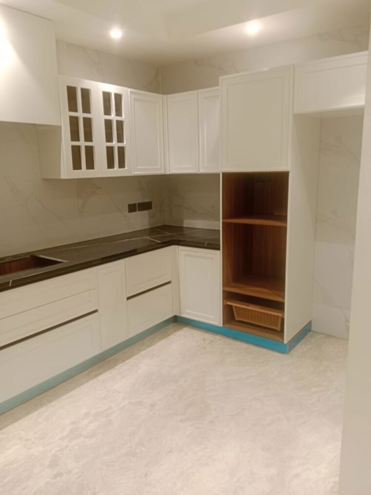 Kitchen, dlf-the-icon 4 Bedroom 2610 Sq.Ft. Apartment In Dlf Phase V Gurgaon 9912435