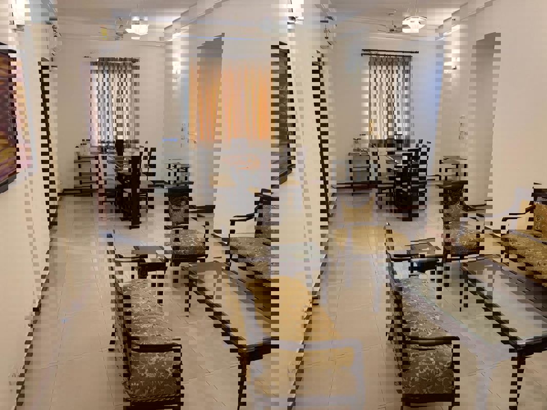 4 BHK + Servant Room Apartment For Sale in DLF The Icon