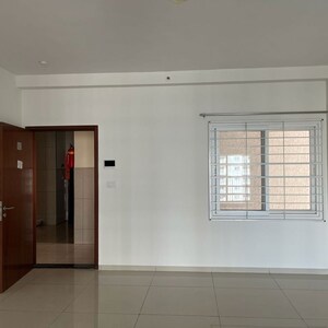Room in 4 BHK Apartment at L&T Raintree Boulevard, Nh 7 – for Rent