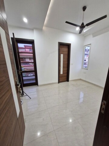 Building Lobby in 3 BHK Independent House at Pithuwala Kalan – for Rent