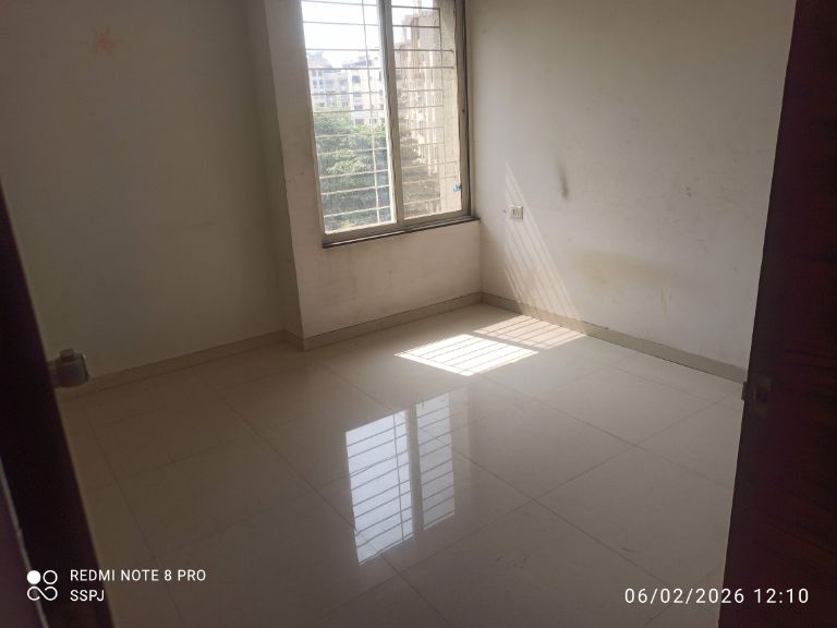 2 BHK + Extra Room Apartment For Sale in Majestique Euriska