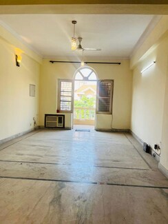 2 BHK + Servant Room Apartment For Sale in Ireo Uptown
