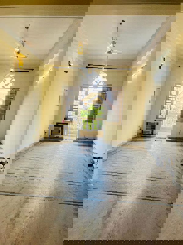 2 BHK + Servant Room Apartment For Sale in Ireo Uptown