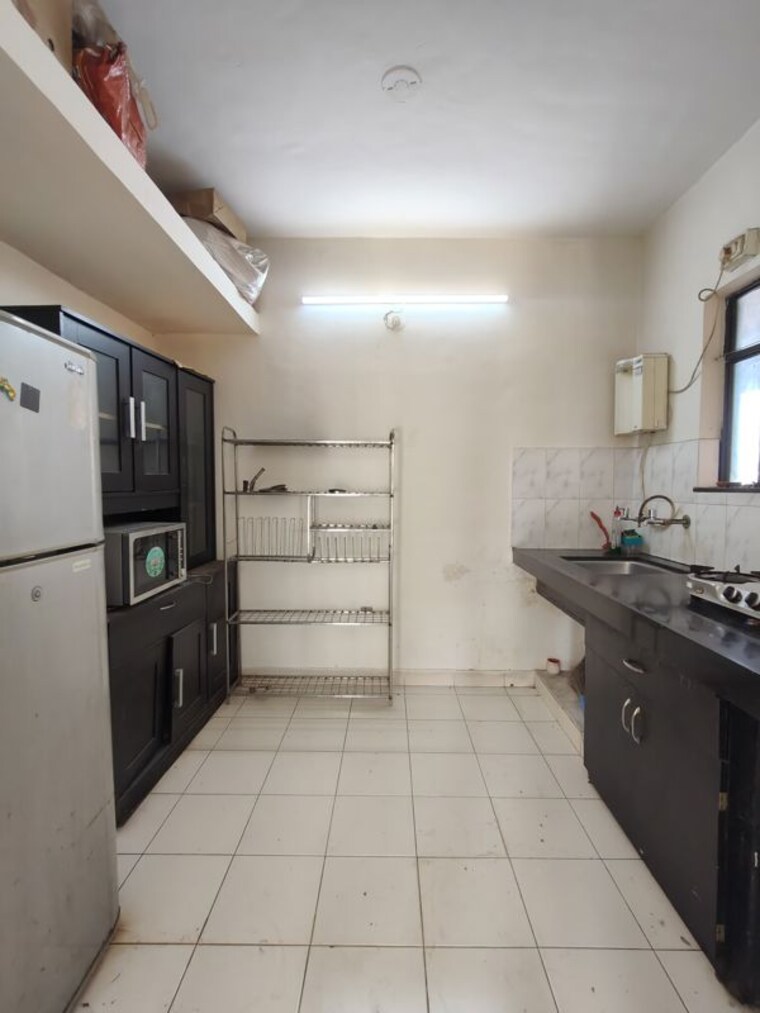 Kitchen, silver-oak 1 Bedroom 650 Sq.Ft. Apartment In Kalyani Nagar Pune 9912472