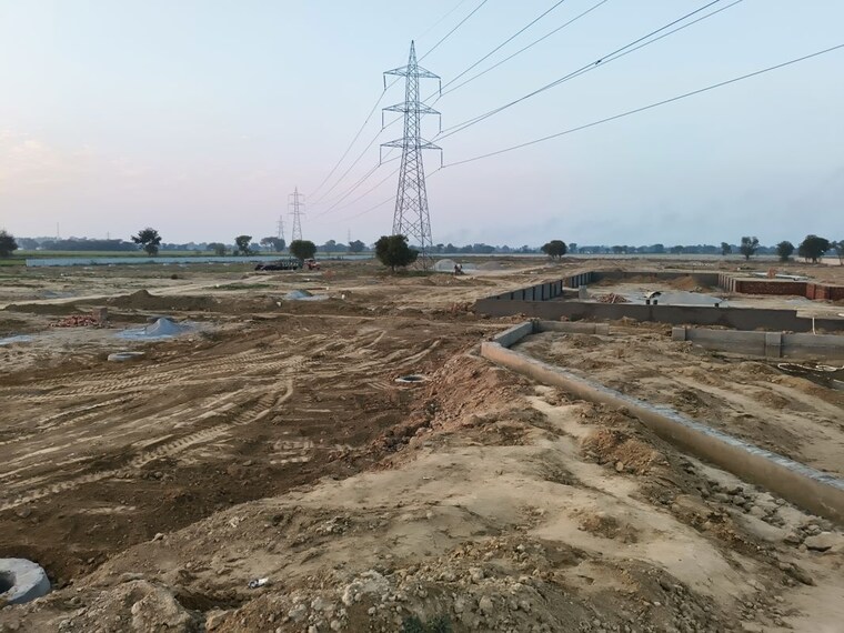 undefined, sector 14  100 Sq.Yd. Plot In Sector 14 Palwal 9912475