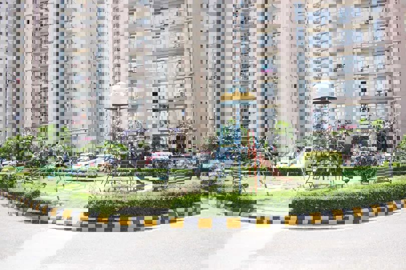 3 BHK + Pooja Room Apartment For Sale in Supertech Czar Suites