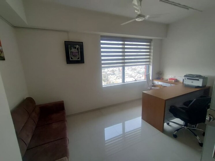 Living Room, sola Commercial Office Space 700 Sq.Ft. In Sola Ahmedabad 9912478