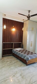 3 BHK + Pooja Room 250 Sq.Yd. Builder Floor in Sector 85