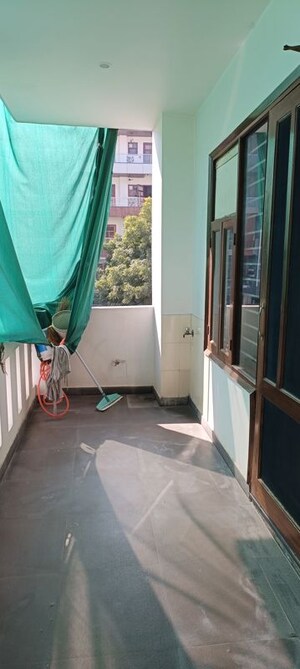 Balcony in 3 BHK Builder Floor at Sector 85 – for Rent