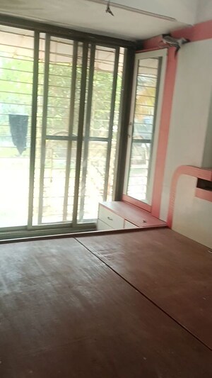 Room in 2 BHK Builder Floor at Shantinagar CHS, Mira Road – for Rent