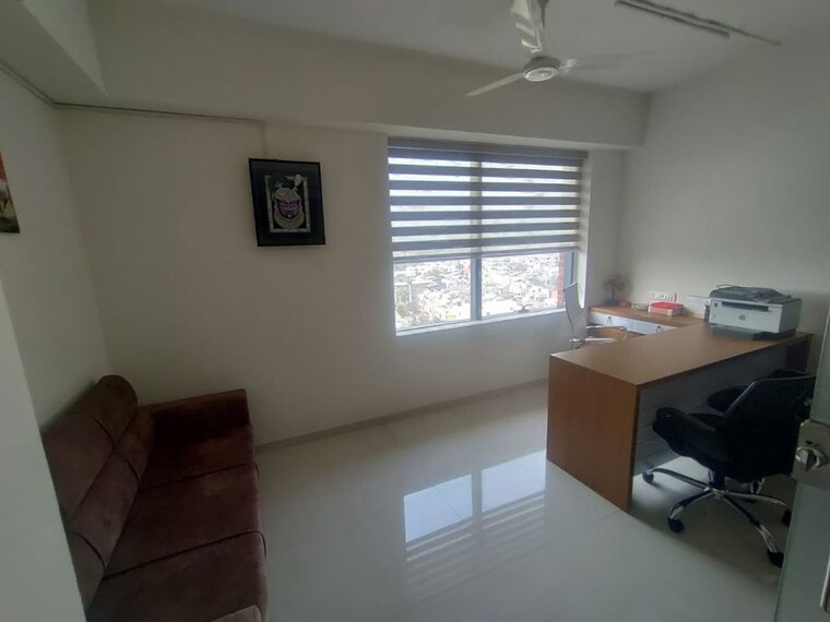 Living Room, sola Commercial Office Space 700 Sq.Ft. In Sola Ahmedabad 9912494