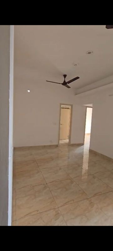 Room in 2 BHK Apartment at SKA Greenarch, Sector 16b Greater Noida – for Sale
