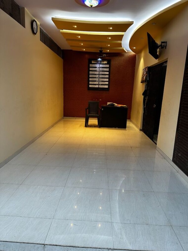 Room, lodha-splendora 1.5 Bedroom 700 Sq.Ft. Apartment In Ghodbunder Road Thane 9912572