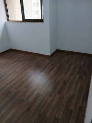 Room in 1.5 BHK Apartment at Lodha Palava City Lakeshore Greens, Dombivli East – for Rent