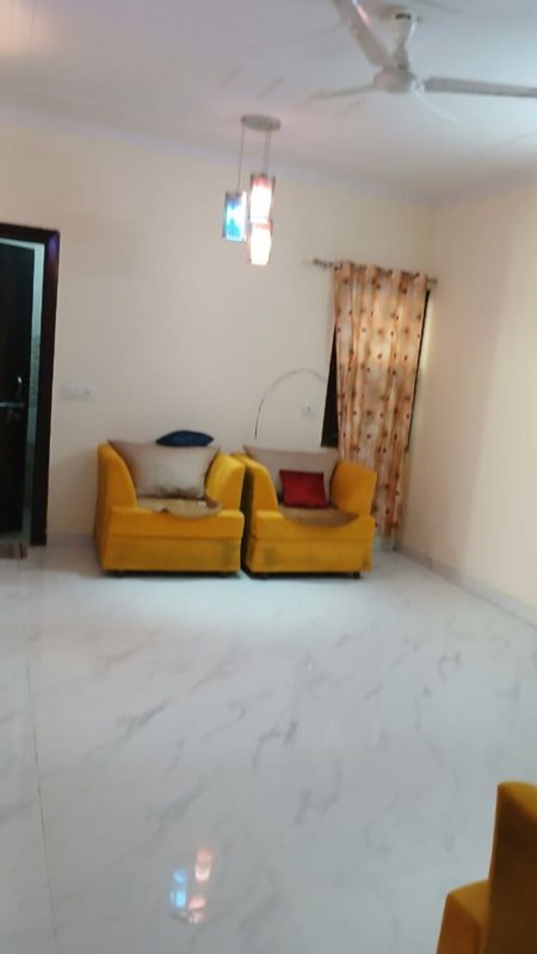 Living Room, patel nagar 3 Bedroom 1006 Sq.Ft. Apartment In Patel Nagar Gurgaon 9912653