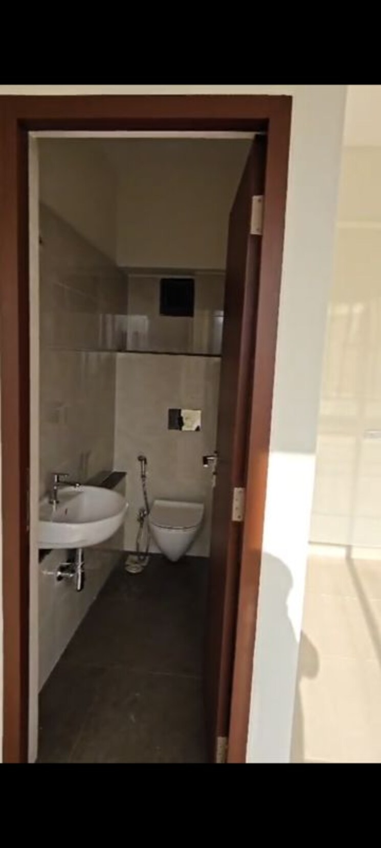 Bathroom, dynamix-divum 2 Bedroom 788 Sq.Ft. Apartment In Malad East Mumbai 9912705